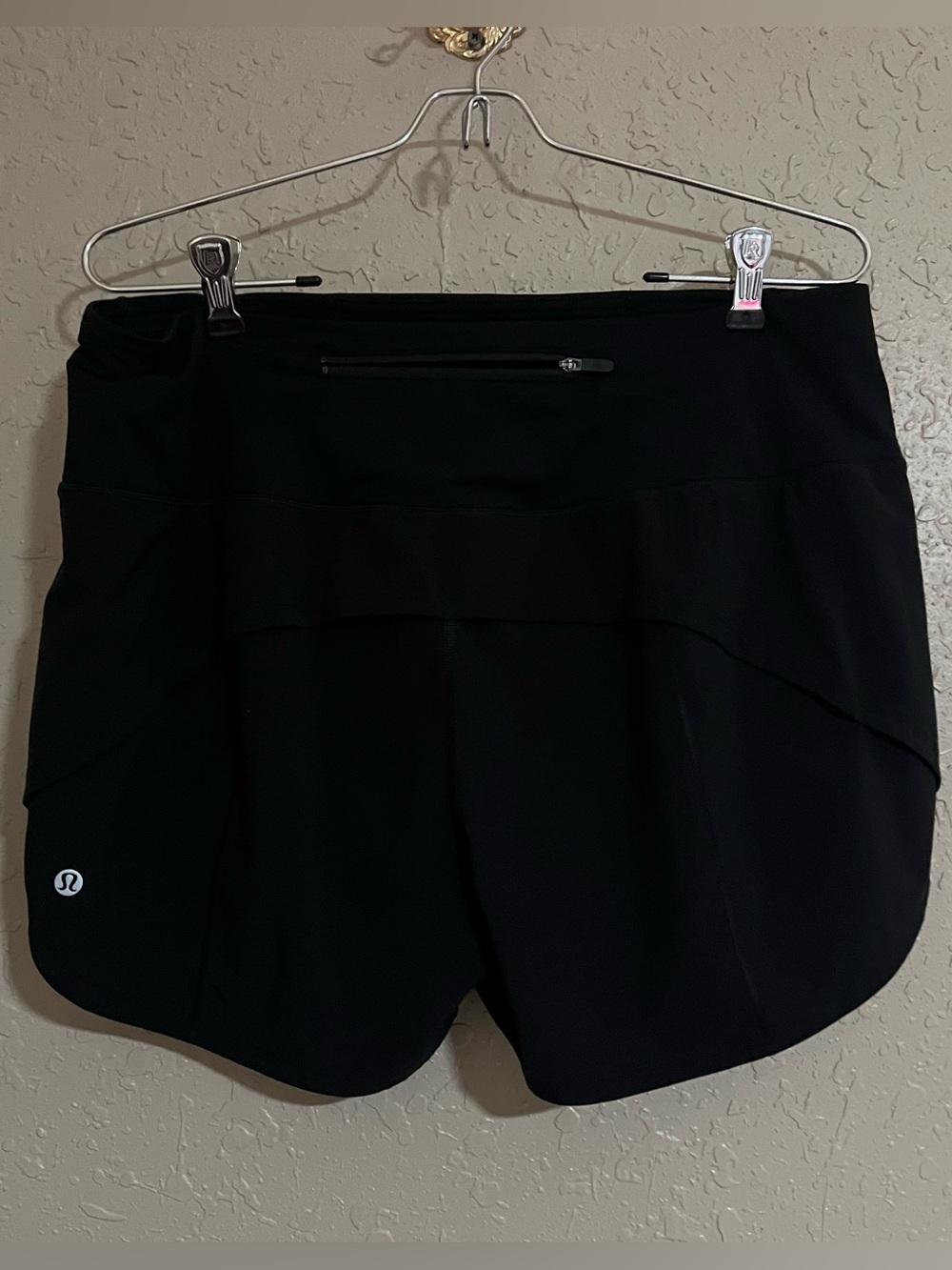 Lululemon Speed Up Shorts High Rise 4” Size 10